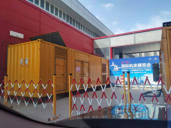 涪城发电车出租-发电机无电压或电压太低怎么办？