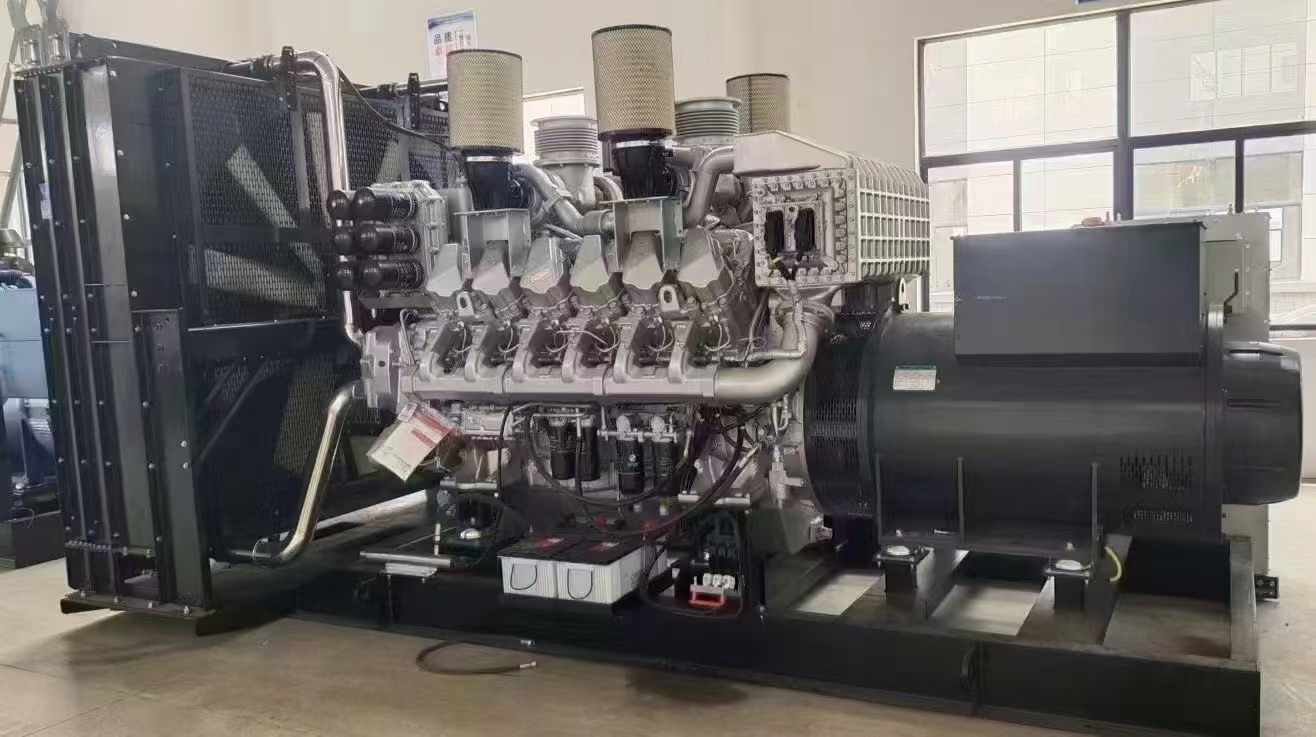 涪城800KW柴油发电机组可以带动多少kw的设备？